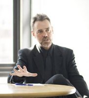 Best-selling author and keynote speaker, Shawn Anderson, the Extra Mile Man